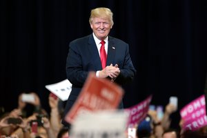 Donald Trump speaking with supporters at a campaign rally at the Phoenix Convention Center in Phoenix, Arizona, 29 October 2016