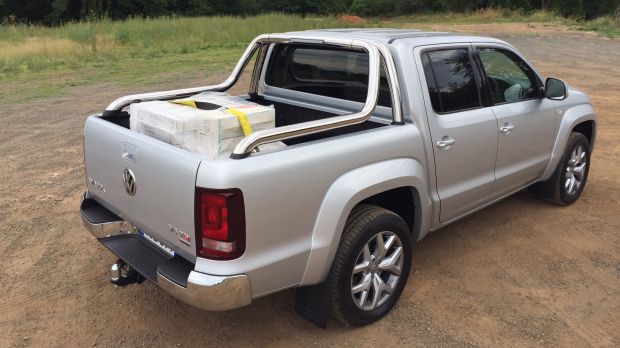 2017 Ford Ranger Wildtrak v Volkswagen Amarok V6 Ultimate.