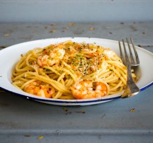 Flavour boost: Spaghetti of prawns and prawn oil with parmesan.