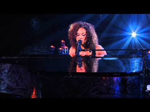 Alicia Keys - If I Ain't Got You (Piano & I: AOL Sessions +1)