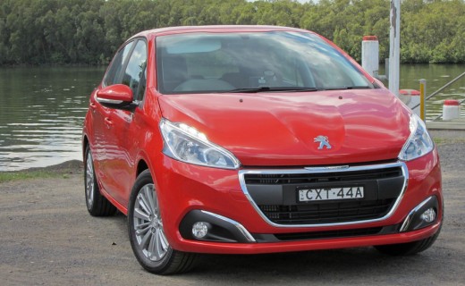 2016 Peugeot 208 Review: Fewer Cylinders, More Gears, Better Car