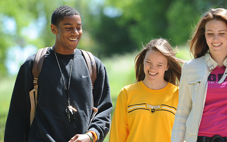 Students on summer campus