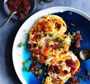 Home-style eggs with chilli.