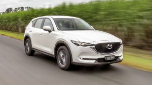 2017 Mazda CX-5 Maxx Sport.