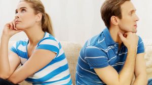 Offended couple sitting back to back on sofa. CREDIT LINE MUST READ: TRIBUNE Sep/21/2016 06:02 AM LIFE RELATE - MARRIAGE ...