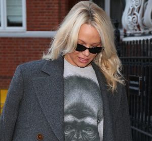 Pamela Anderson seen arriving at the Ecuadorian Embassy to visit Julian Assange on January 21, 2017 in London, England. 