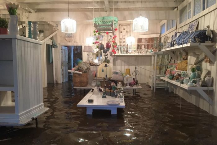 Murwillumbah shop flooded