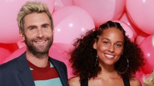 Don't question Alicia Keys' makeup choices. Her The Voice co-coach Adam Levine found out the hard way.