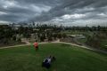 A cold front is expected to sweep over Melbourne bringing rain and dropping temperatures dramatically.