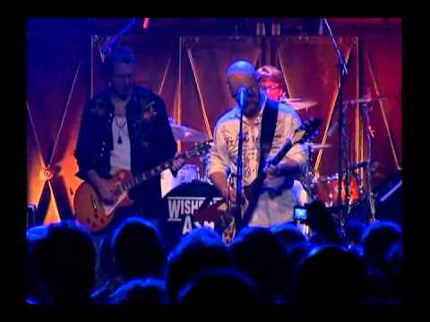 Wishbone Ash - Blowin Free (HQ)