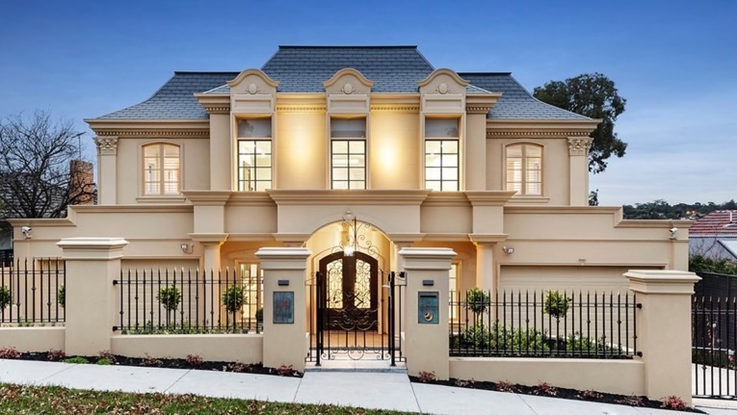 49 Tuxen Street, Balwyn North, is in the Balwyn High zone.