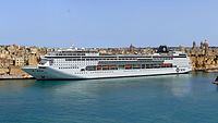 Costa Fascinosa and MSC Armonia in Malta (MSC Armonia).jpg