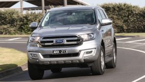 2017 Ford Everest Trend RWD.