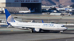 United Airlines - N76529 - Boeing 737-824 - San Francisco International Airport