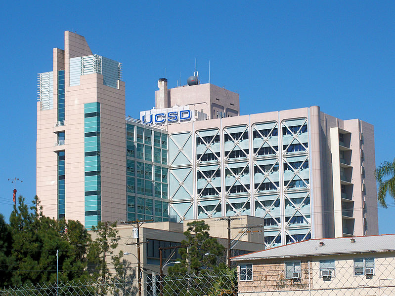 File:UCSD Medical Center Hillcrest.jpg