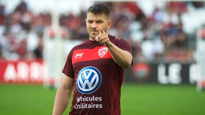 RC Toulon's Australian winger Drew Mitchell gestures before the French Top 14 rugby union match RC Toulon vs Stade Toulousain (Toulouse) on April 9, 2017 at the Velodrome stadium in Marseille, southeastern France. / AFP PHOTO / BERTRAND LANGLOIS