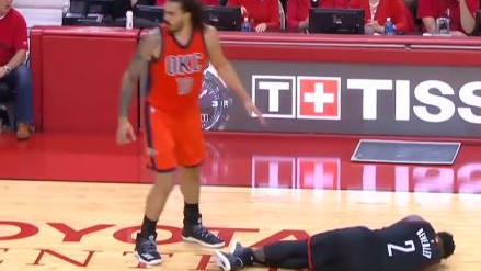 Steven Adams lays on a vicious screen.