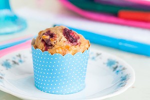 Banana, berry and cereal muffins