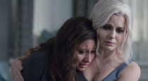 Everyone takes a turn digging themselves deeper into the ground — literally and figuratively — as Season 2 of iZombie reaches, perhaps, its lowest point yet for the collective main […]
