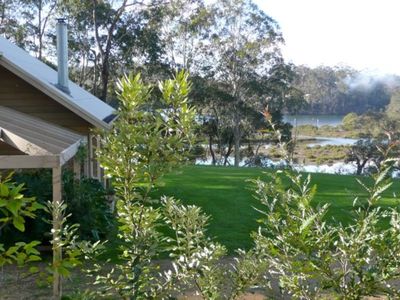 Karibu waterfront cottage at Pub Hill Farm