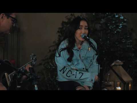 Noah Cyrus -  Almost Famous [Acoustic Performance]