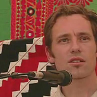 Mark van Tongeren Gives Lesson in the Art of Throat-singing