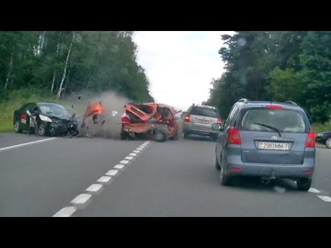 Five Vehicles Involved in Traffic Collision - Belarus