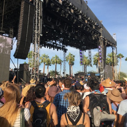 Crowds wait for The Kills, Coachella 2016.