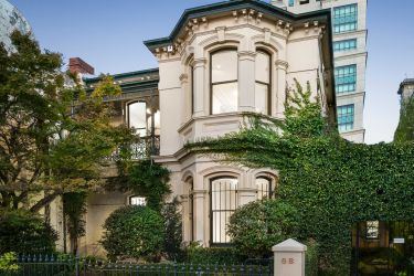 Victorian house sets new Carlton suburb price record of more than $5 million