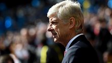 LONDON, ENGLAND - APRIL 23:  Arsene Wenger manager of Arsenal looks on prior to the Emirates FA Cup Semi-Final match ...