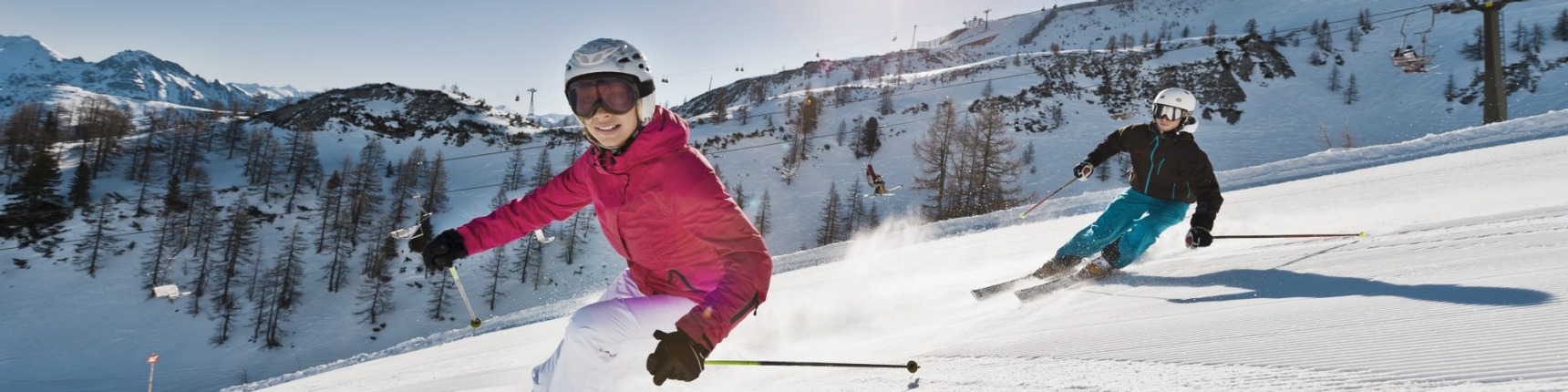 Family skiing