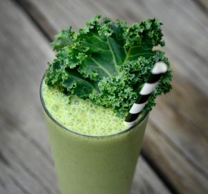 Energy load: A large kale smoothie can contain 2500 kilojoules.