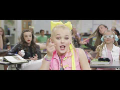 JoJo Siwa - BOOMERANG (Official Video)