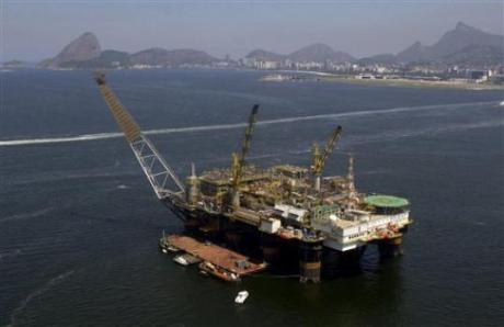 Brazil oil strike spreads