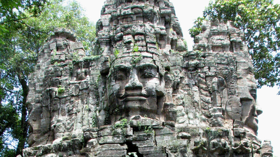 Entrance gate to Angkor Thom temple - Siemreap Cambodia