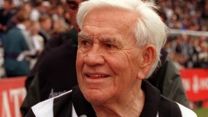 Collingwood legend Lou Richards.