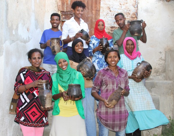 Pottery trainees in Keren 