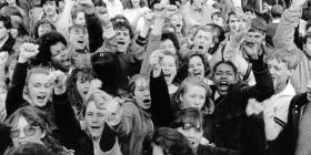 Schoolchildren on strike in 1985. Photo by Dave Sinclair