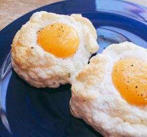 Cloud eggs are the latest food trend flooding your Instagram feed.