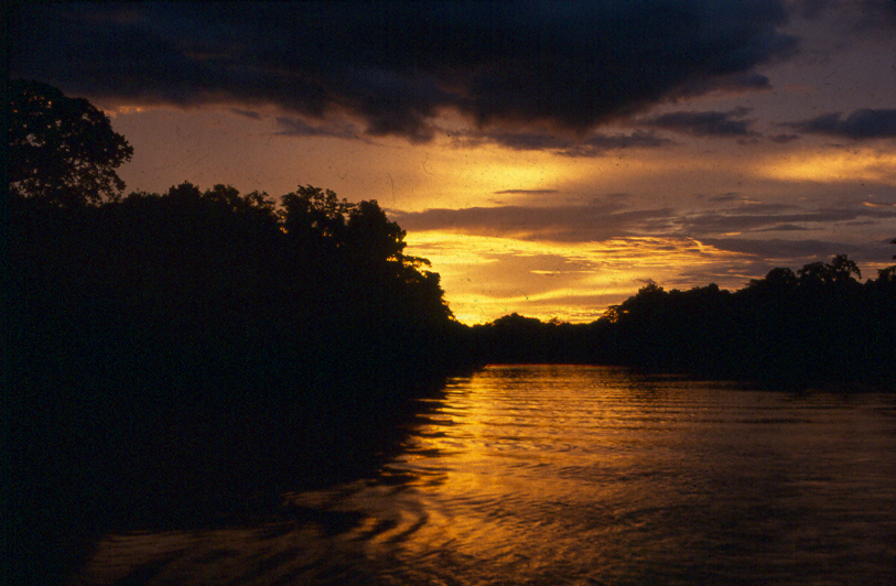 Sunset on the Rio Galvéz.