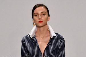 SYDNEY, AUSTRALIA - MAY 17:  A model walks the runway during the ANNA QUAN show at Mercedes-Benz Fashion Week Resort 18 ...