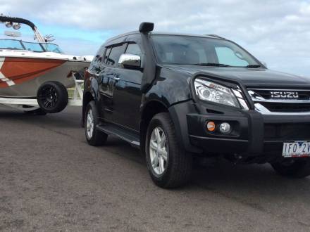 2016 Isuzu MU-X 4x4 LS-T REVIEW – Built For Work; Towing Just Part Of The Story