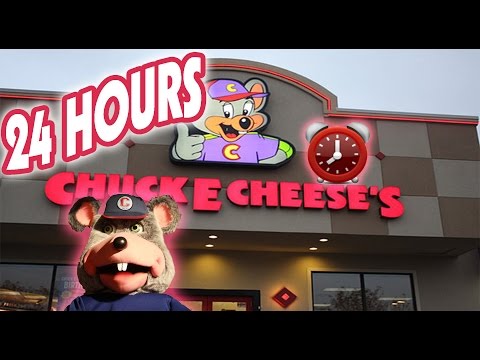 (CREEPY!) 24 HOUR OVERNIGHT in CHUCK E CHEESE FORT ⏰  | BEST OVERNIGHT CHALLENGE in CHUCK E CHEESE!