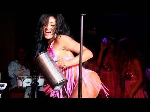 Juana La Cubana ALMA BELLA 2015 en vivo