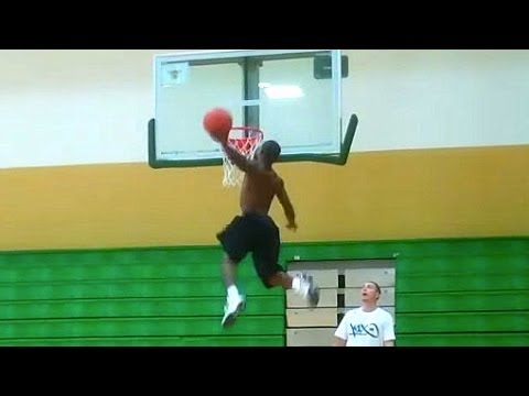 Shortest Professional Dunker in the World! | 5'5" Porter Maberry "Whats Gravity"