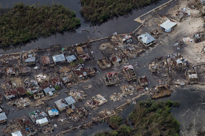 En Haïti, la reconstruction après Matthew