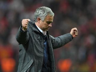 TOPSHOT - Manchester United's Portuguese manager Jose Mourinho celebrates after the UEFA Europa League final football match Ajax Amsterdam v Manchester United on May 24, 2017 at the Friends Arena in Solna outside Stockholm. / AFP PHOTO / Paul ELLIS