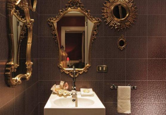 Mirror Designs  by ARTLINE RENOVATIONS