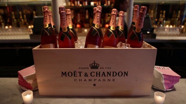 Moët Rosé Lounge NYC with Nas (2012)