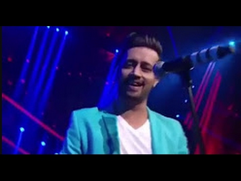 Atif Aslam Vs Arijit Singh Live Performance IIFA Award 2017